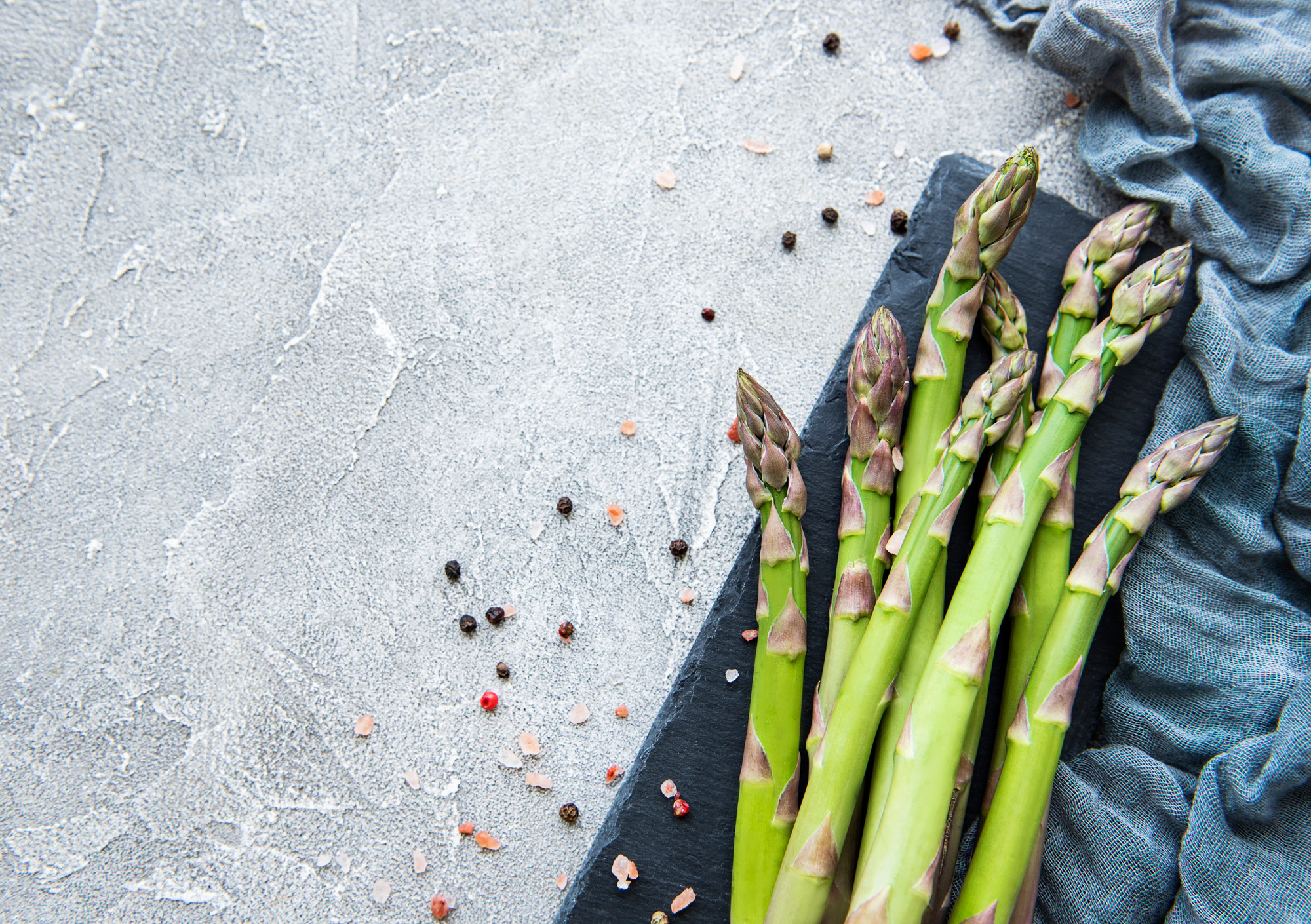 Bunch of raw asparagus